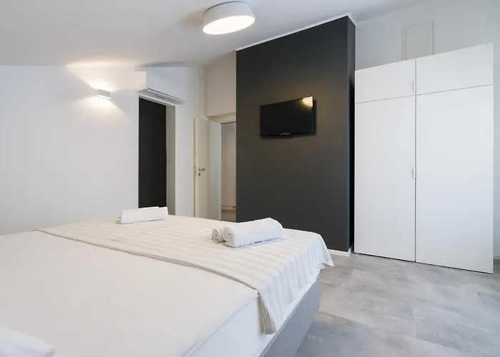 Ana 2 I 3 アパート マリンスカ