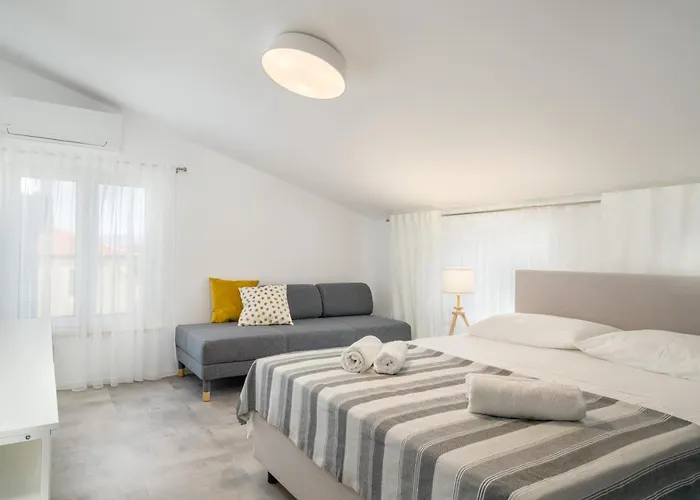 Ana 2 I 3 アパート マリンスカ