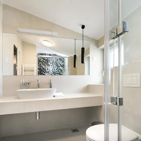 Ana 2 I 3 Apartament Malinska