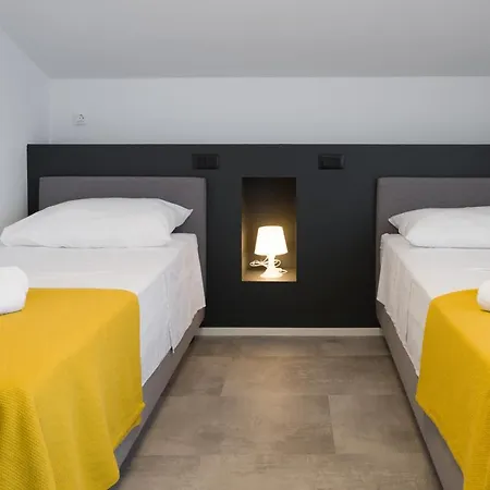 Ana 2 I 3 Apartman *