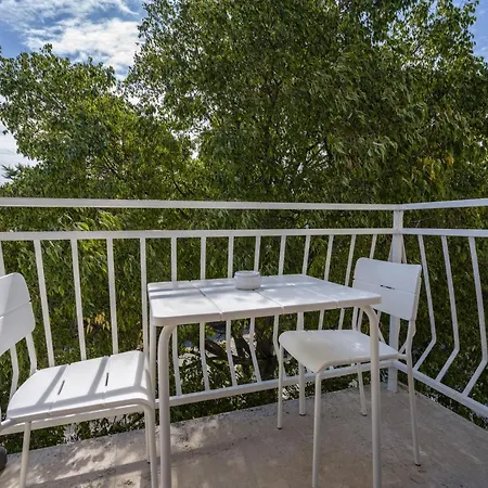 Ana 2 I 3 Apartman Malinska